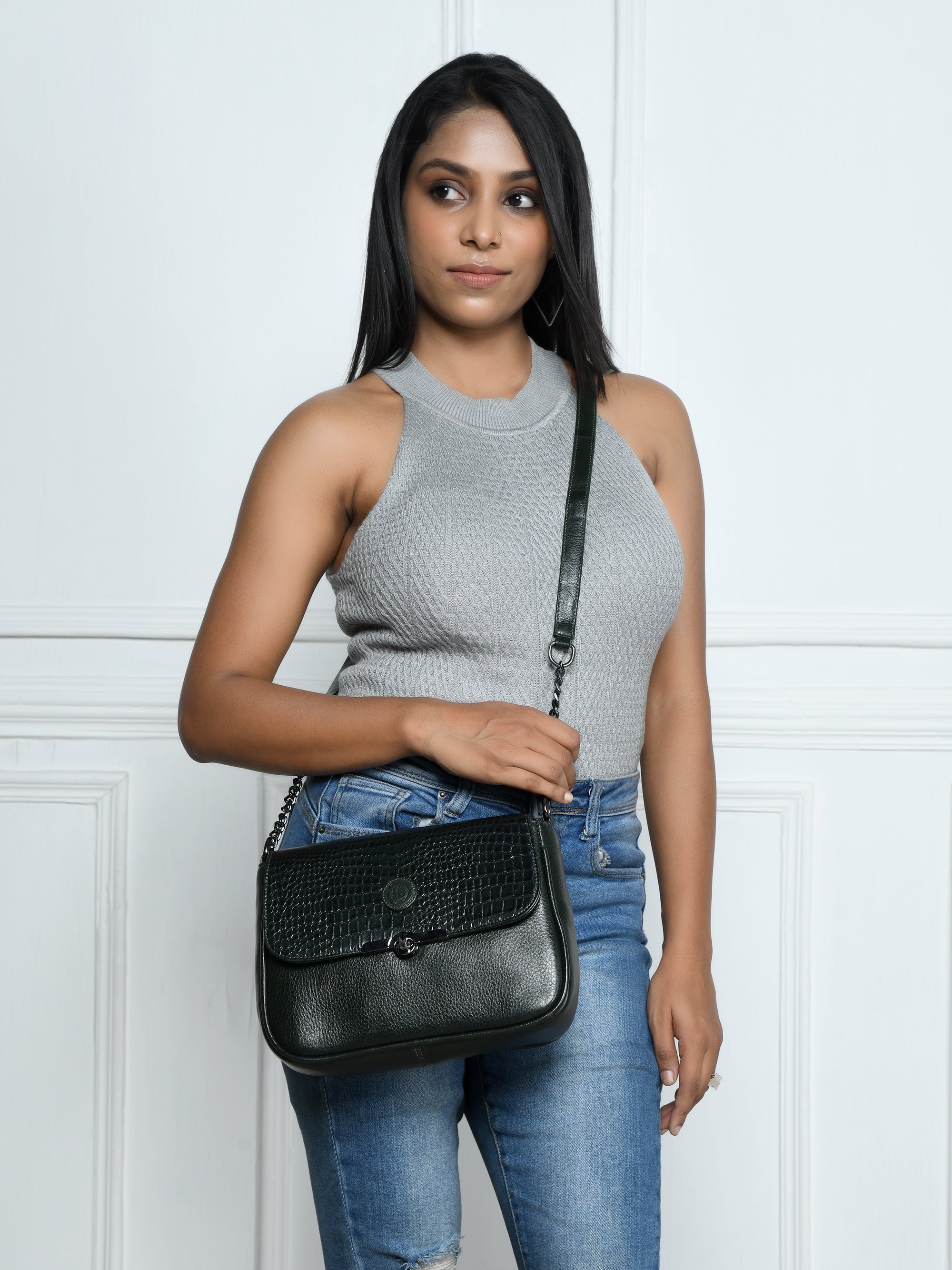 Regal Noir Croc Handbag